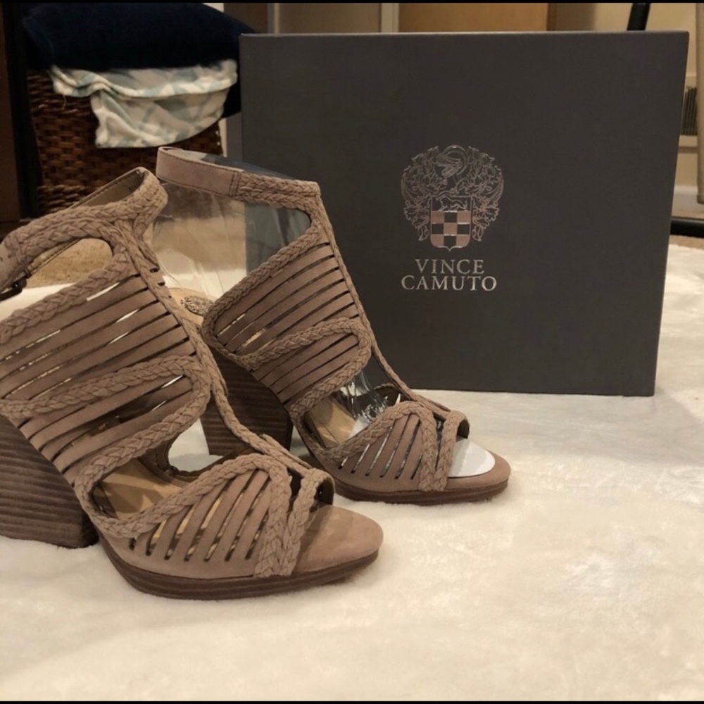 Vince Camuto Janil Sandals Size 6.5